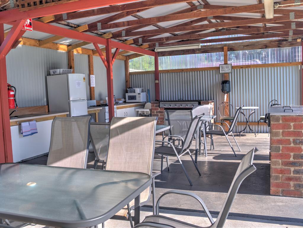 High Country Holiday Park Mansfield Buitenkant foto